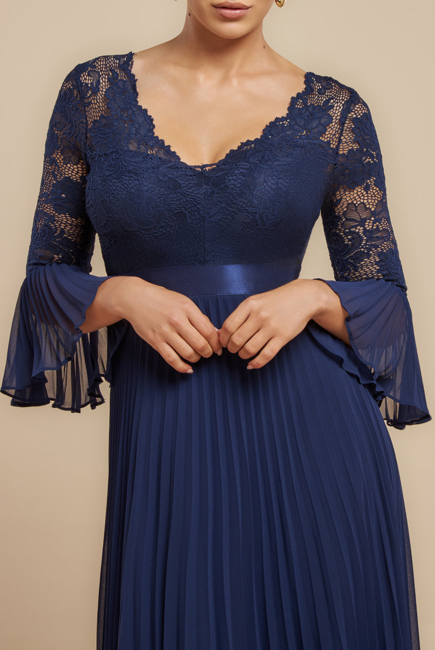Wholesale Scalloped Lace Bodice Pleated Chiffon A Line Maxi Dress City Goddess Wholesale Scalloped Lace Bodice Pleated Chiffon A Line Maxi Dress City Goddess