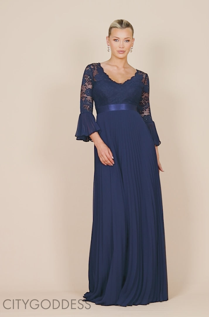 Scalloped Lace Bodice Pleated Chiffon A Line Maxi Dress DR4390
